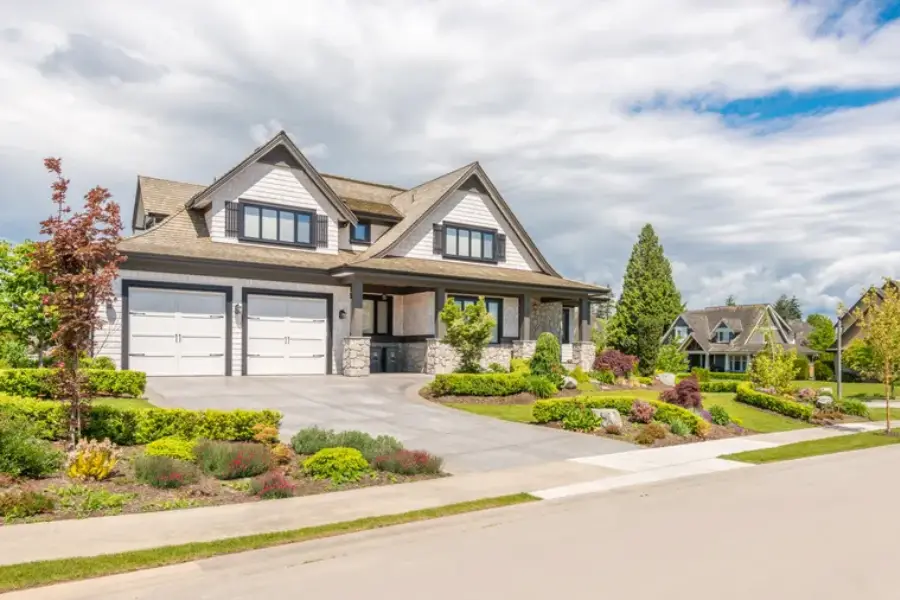 Reliable Driveway Landscaping in Loveland, CO Reliable Driveway Landscaping in Loveland, CO